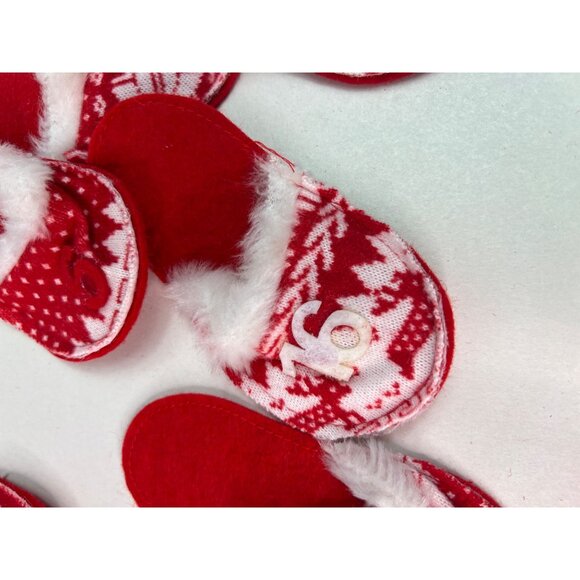 Pier 1 Imports Christmas Countdown Garland Mini Sock Ornaments & Twine Clips - Picture 6 of 10